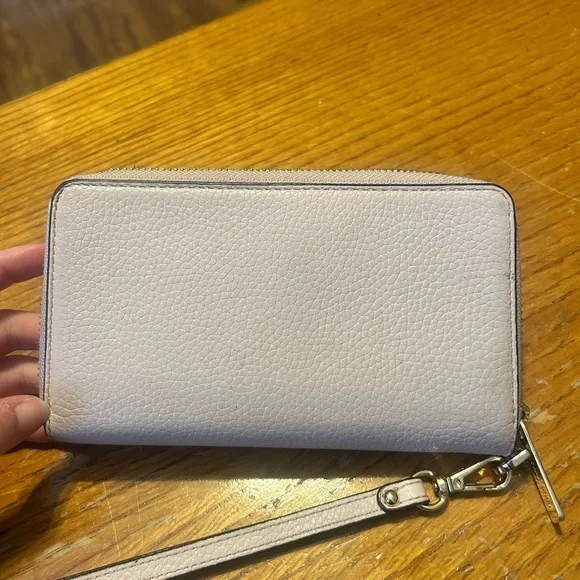 Blush pink Michael Kors Wristlet - Picture 2 of 7